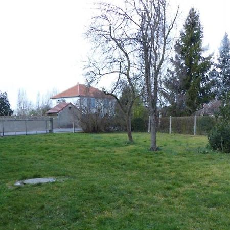 Maison Renovee Avec Cour Privee, Proche De Gannat, 3 Chambres, Animaux Acceptes, Equipements Modernes. - Fr-1-489-37 Poezat Exteriör bild
