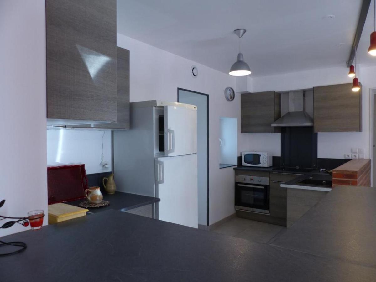 Maison Renovee Avec Cour Privee, Proche De Gannat, 3 Chambres, Animaux Acceptes, Equipements Modernes. - Fr-1-489-37 Poezat Exteriör bild
